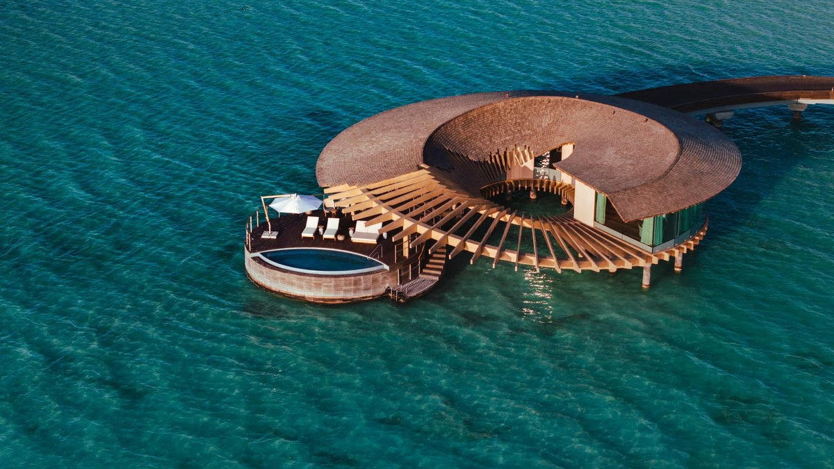 Sustainable Luxury: Balancing Opulence with Environmental Responsibility