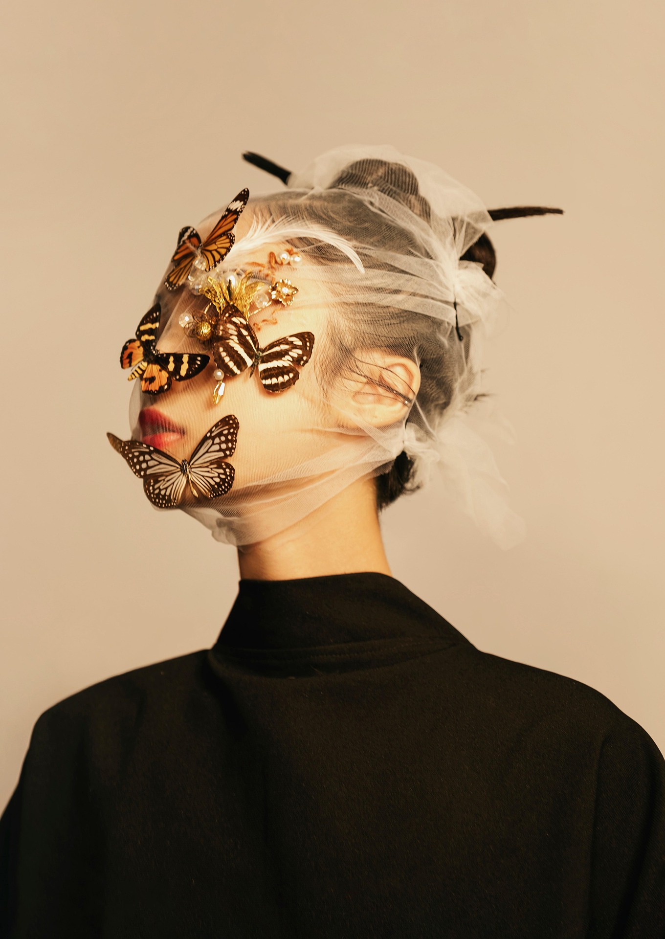 Future Threads: How AI and Tech Are Redefining Fashion Design